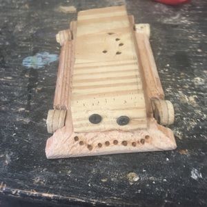 Meet your Posher, Thomas